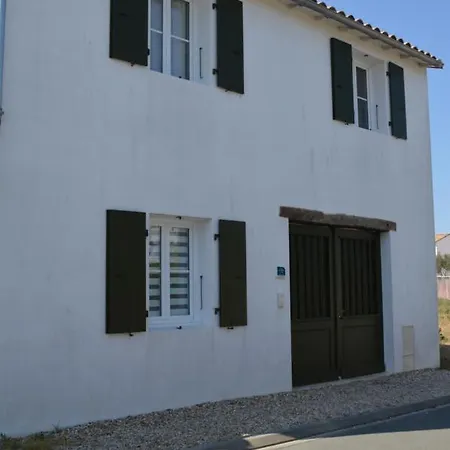 Holiday home Maison De Charme En Re *